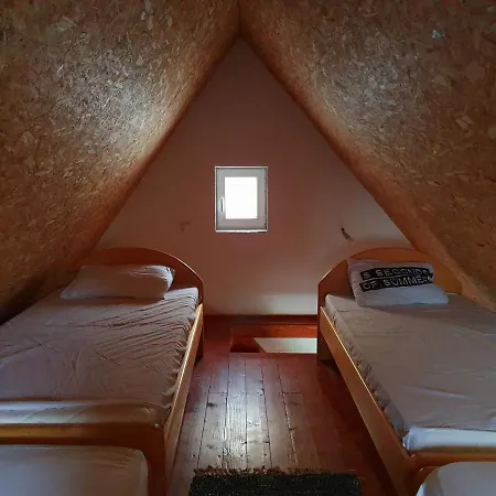 Kuca Sa Pogledom Kop Holiday home *
